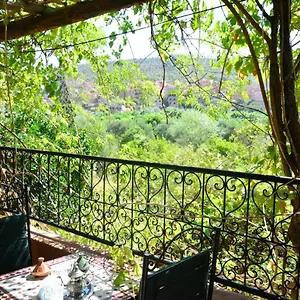 Ayam Atlas- Pool 10mn Away Inn