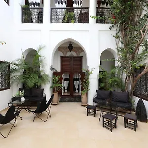 رياض نور شارعنا رياد