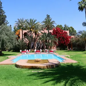 Dar Ayniwen Garden & Bird Zoo بيت ضيافة